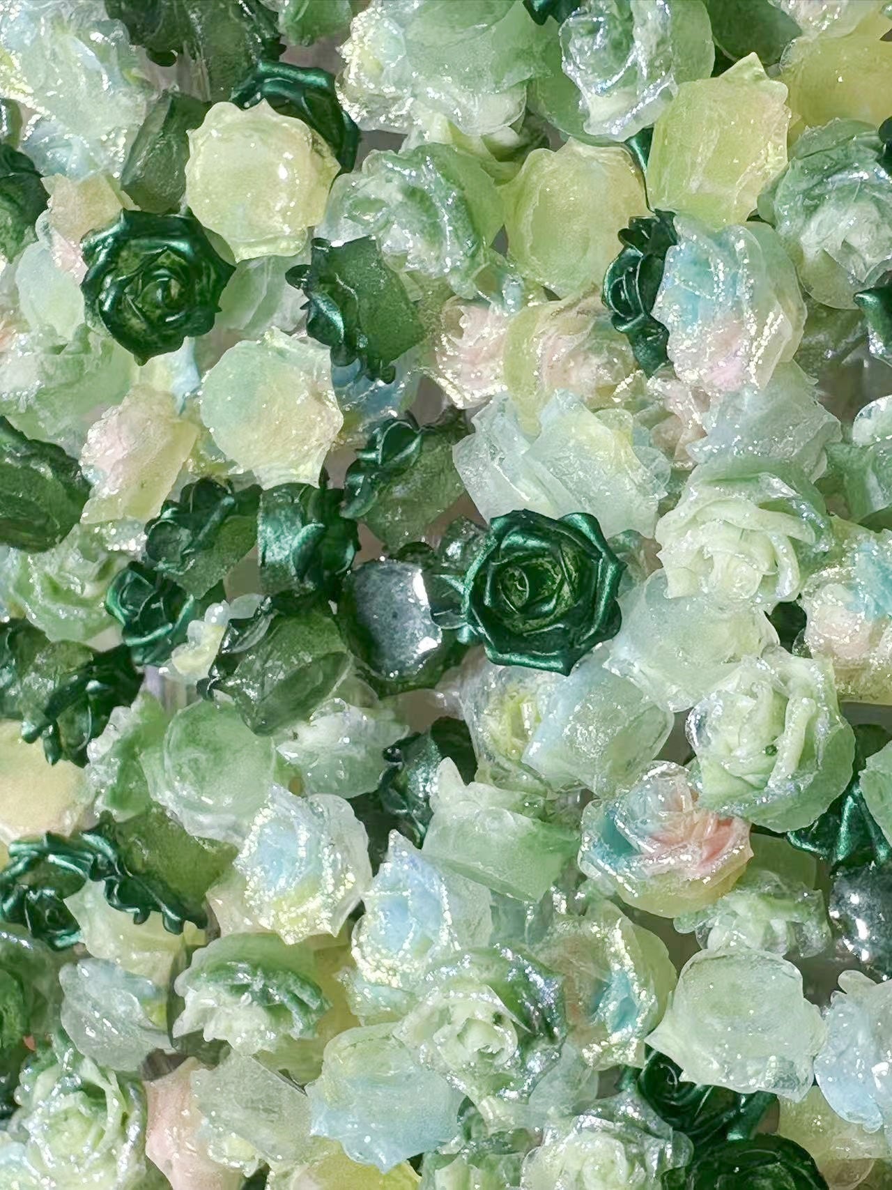 ♥人気♥8.3再入荷【A225】森の薔薇(夜光ソフトバラ新色)