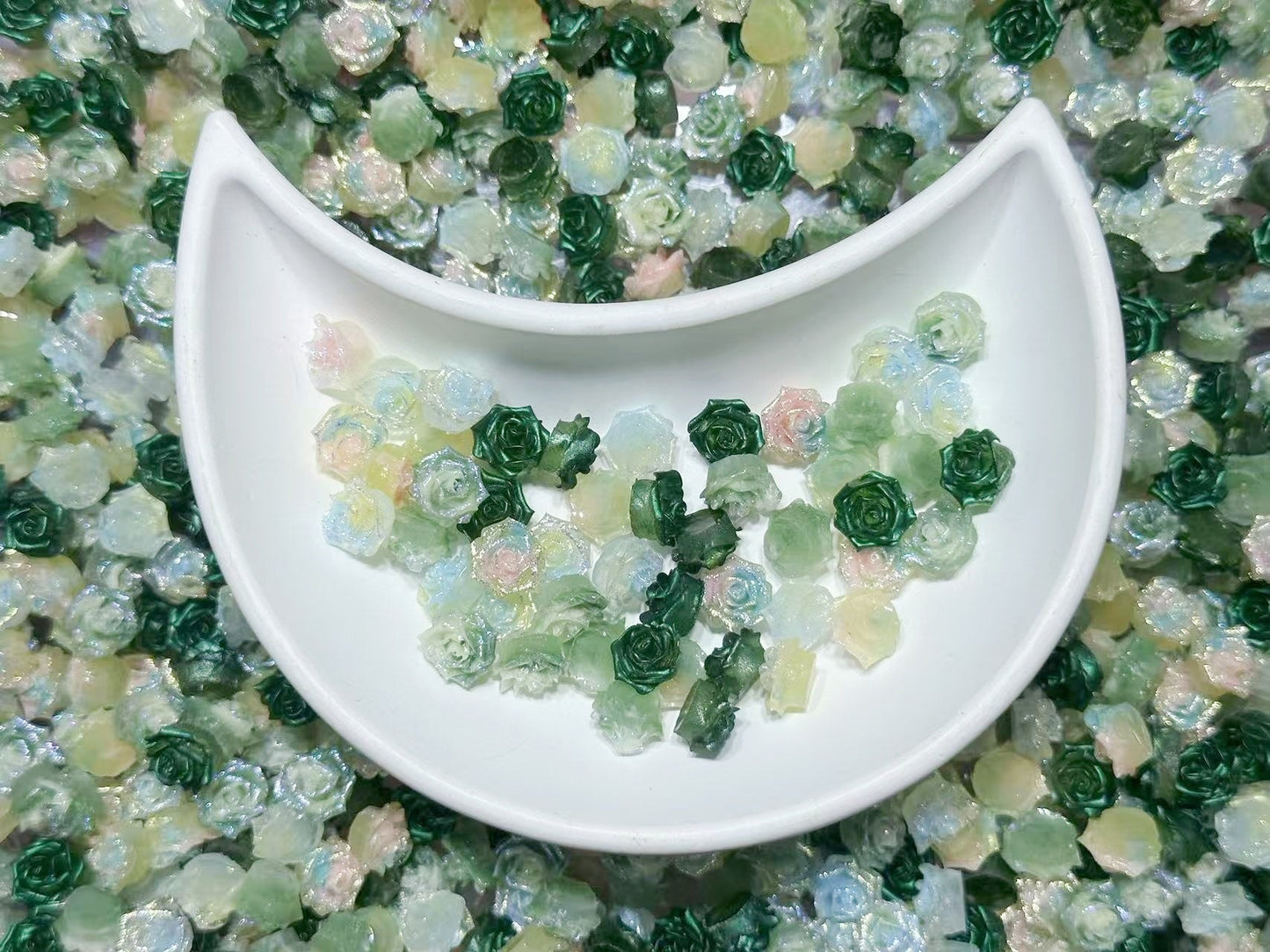 ♥人気♥8.3再入荷【A225】森の薔薇(夜光ソフトバラ新色)