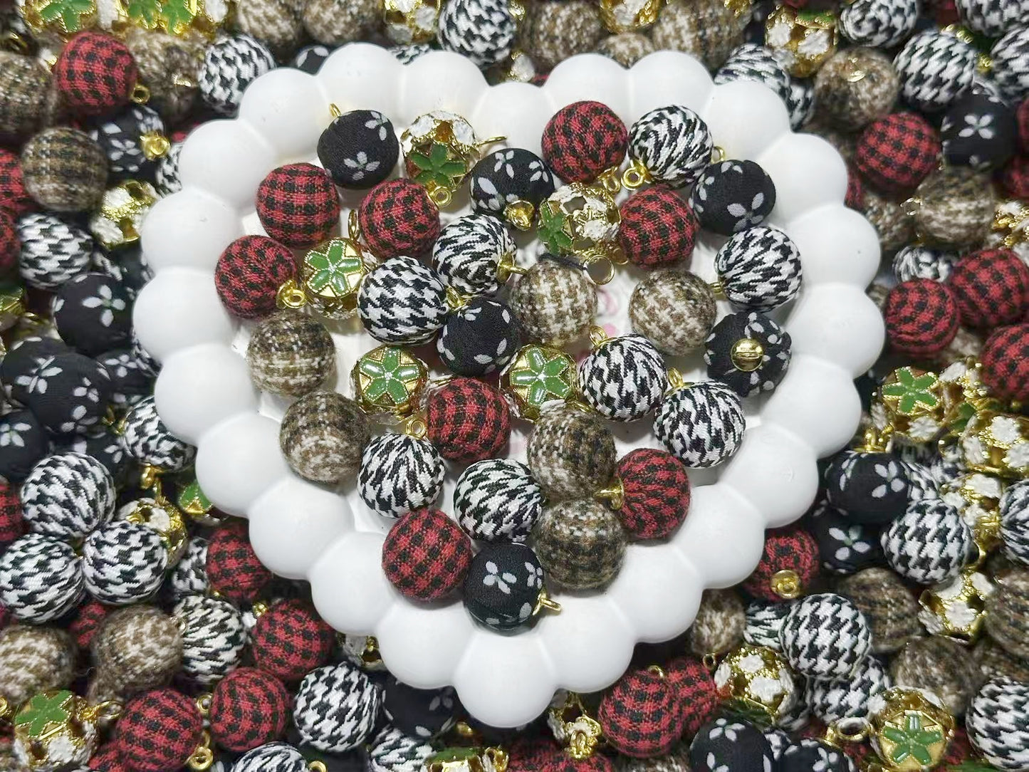 9.22バージョンアップ【A257】炭治郎(鬼滅の刃シリーズ、カン付き6種類のリース大ミックス)