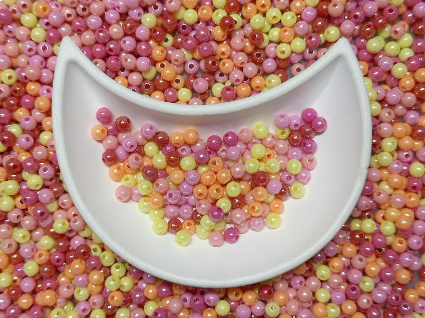 10.20再入荷と更新あり♥段階式割引あり♥【T086】チビアクリルビーズ集合(6色MIX、6mm)