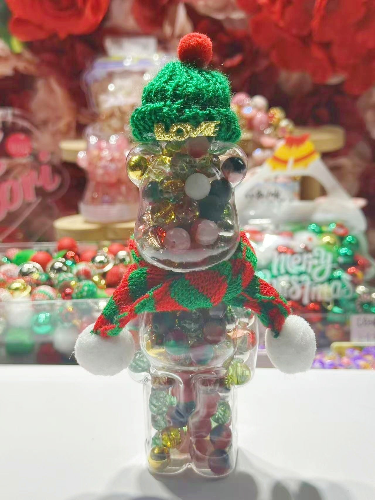 【B103】クリスマスイブ(高品質ガラスビーズ6種類とマットレンジビーズ3色と金銀2色パールと高品質チャーム4種類の大ミックス)