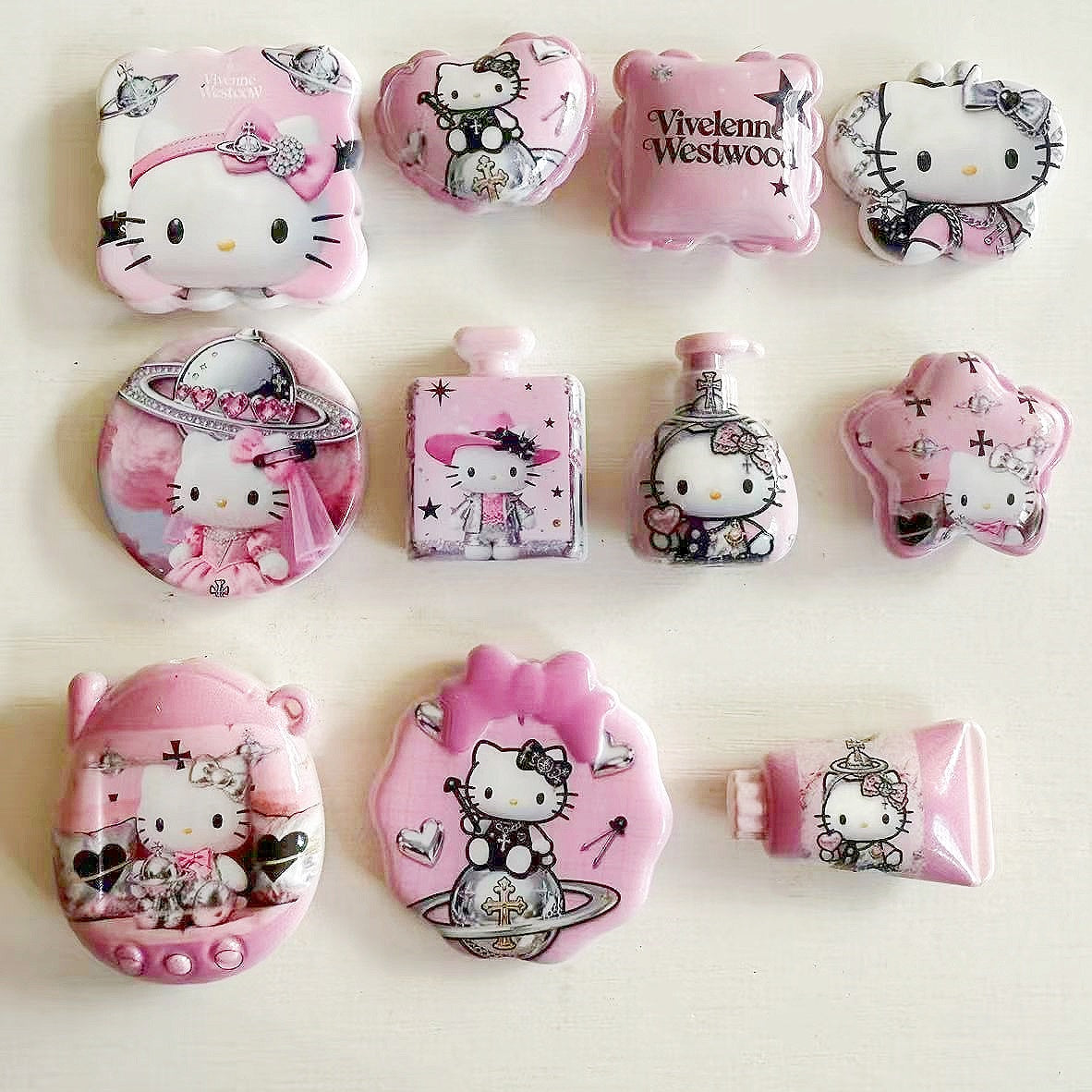 12.10再入荷【A372】ヴィヴィアンウエストウッド・KT(キャラロゴビーズ11種類)