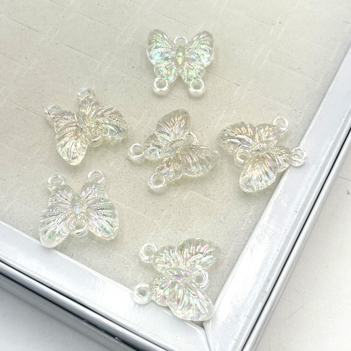 7.29再入荷【P007】クリア蝶々(三つカン付き、3PCS)