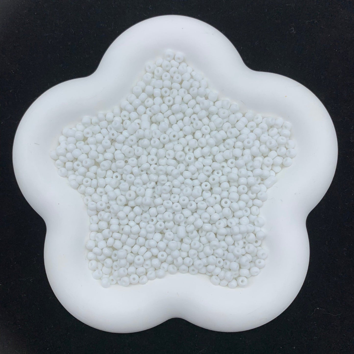 【T013】チビガラスビーズ(4mm)