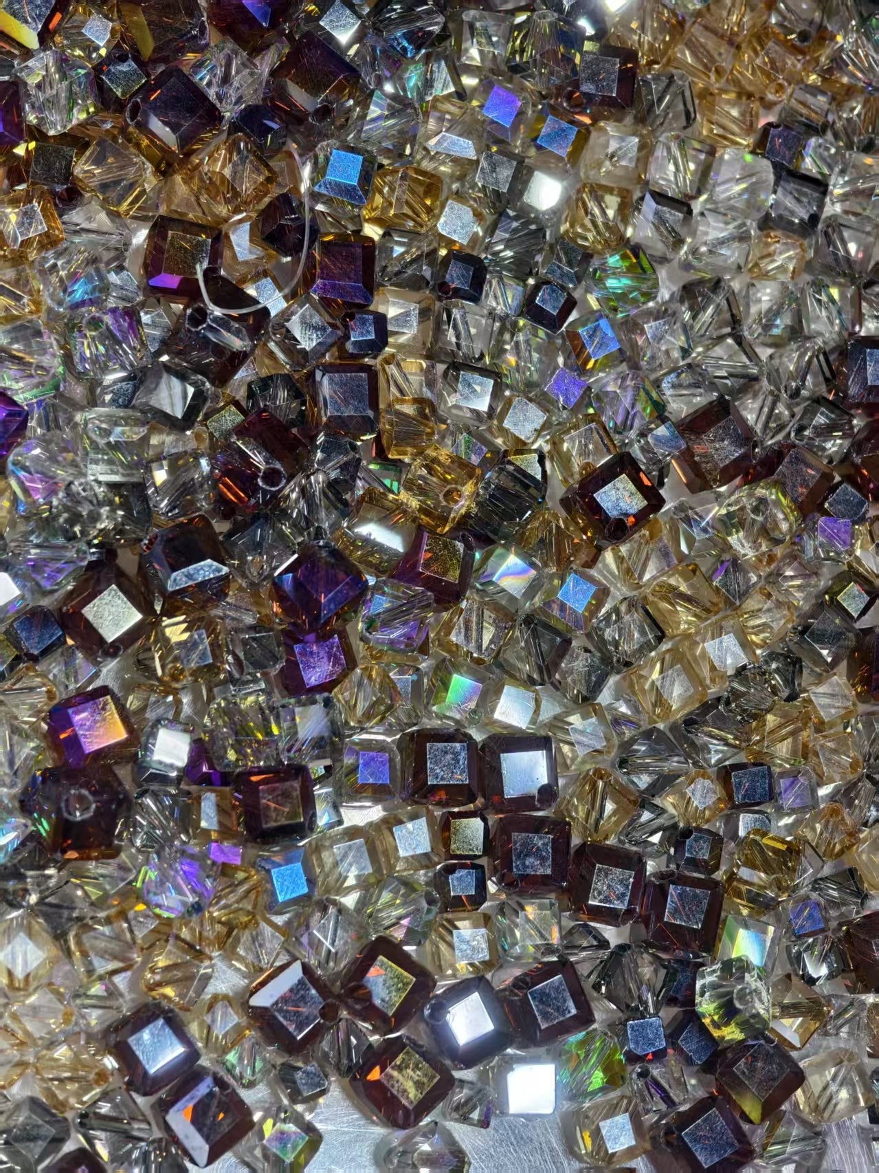 ♥大人気♥10.20再入荷【A133】ヒカリ導く方へ(斜め多面カット、4mmと6mm)