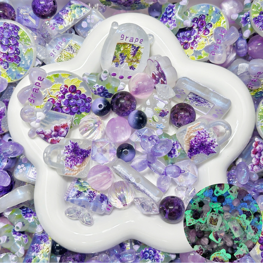 3.12NEW【A479】葡萄園の見守り（夜光浮き彫りビーズ約8種類とレジンビーズ2種類など入りのストラップ用大ミックス）