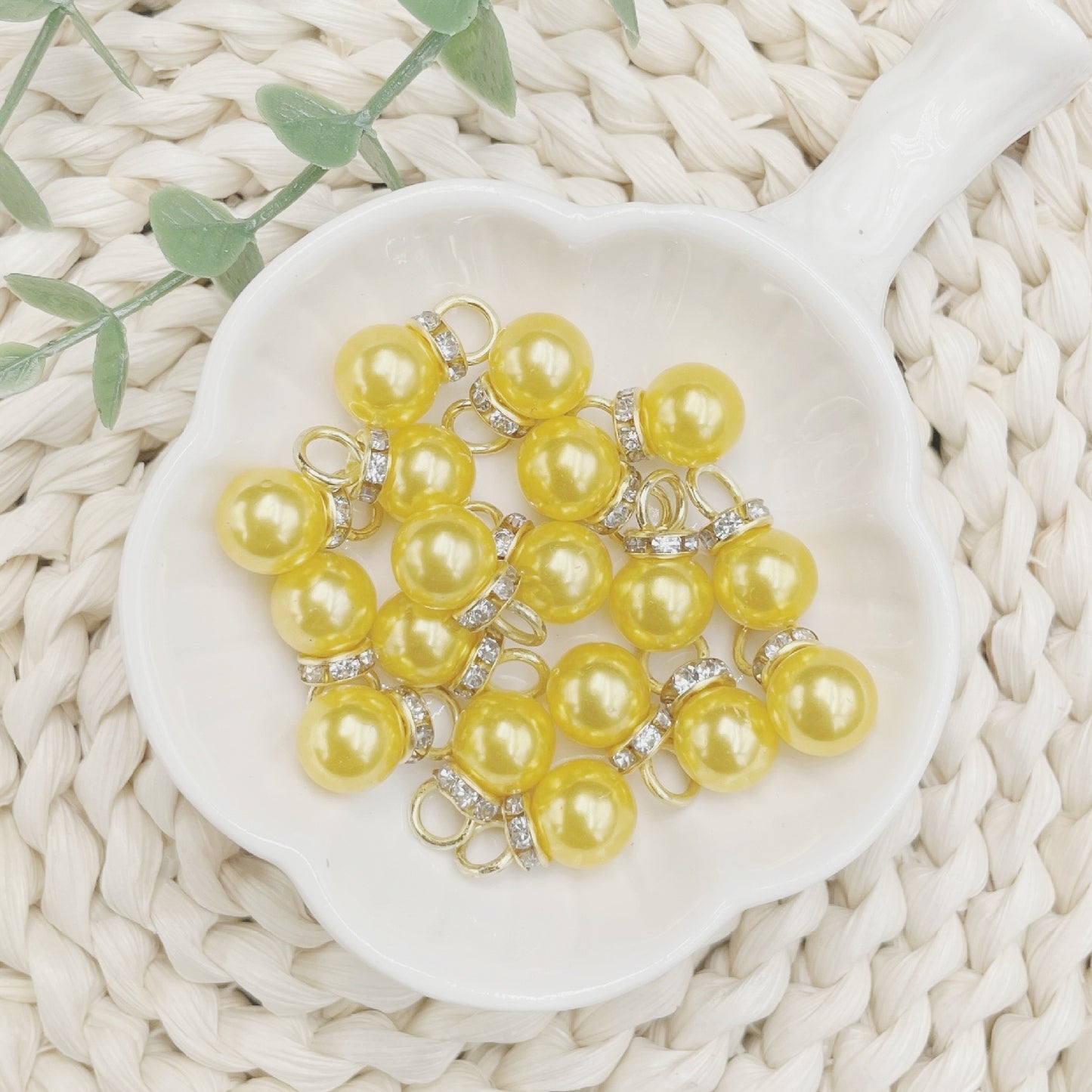 ♥人気♥12.18再入荷と新色あり【T060】（段階式割引あり）パールビーズ（ラメ付きカン付き）