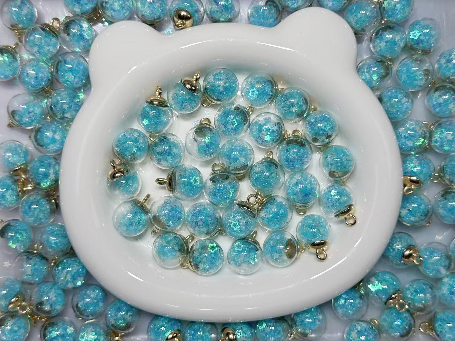 ♥人気♥5.28黒とTFブルー再入荷【T058】（段階式割引あり）星ラメ入りビーズ（夜光、カン付き、16cm）