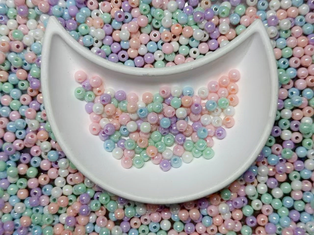 10.20再入荷と更新あり♥段階式割引あり♥【T086】チビアクリルビーズ集合（6色MIX、6mm）