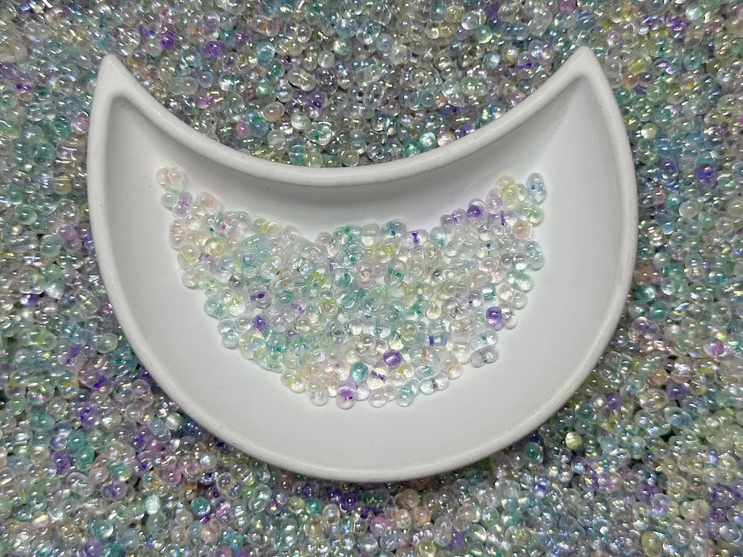 10.21NEW♥段階式割引あり♥【T087】ピーナッツビーズ集合（3×6mm、ガラス製）