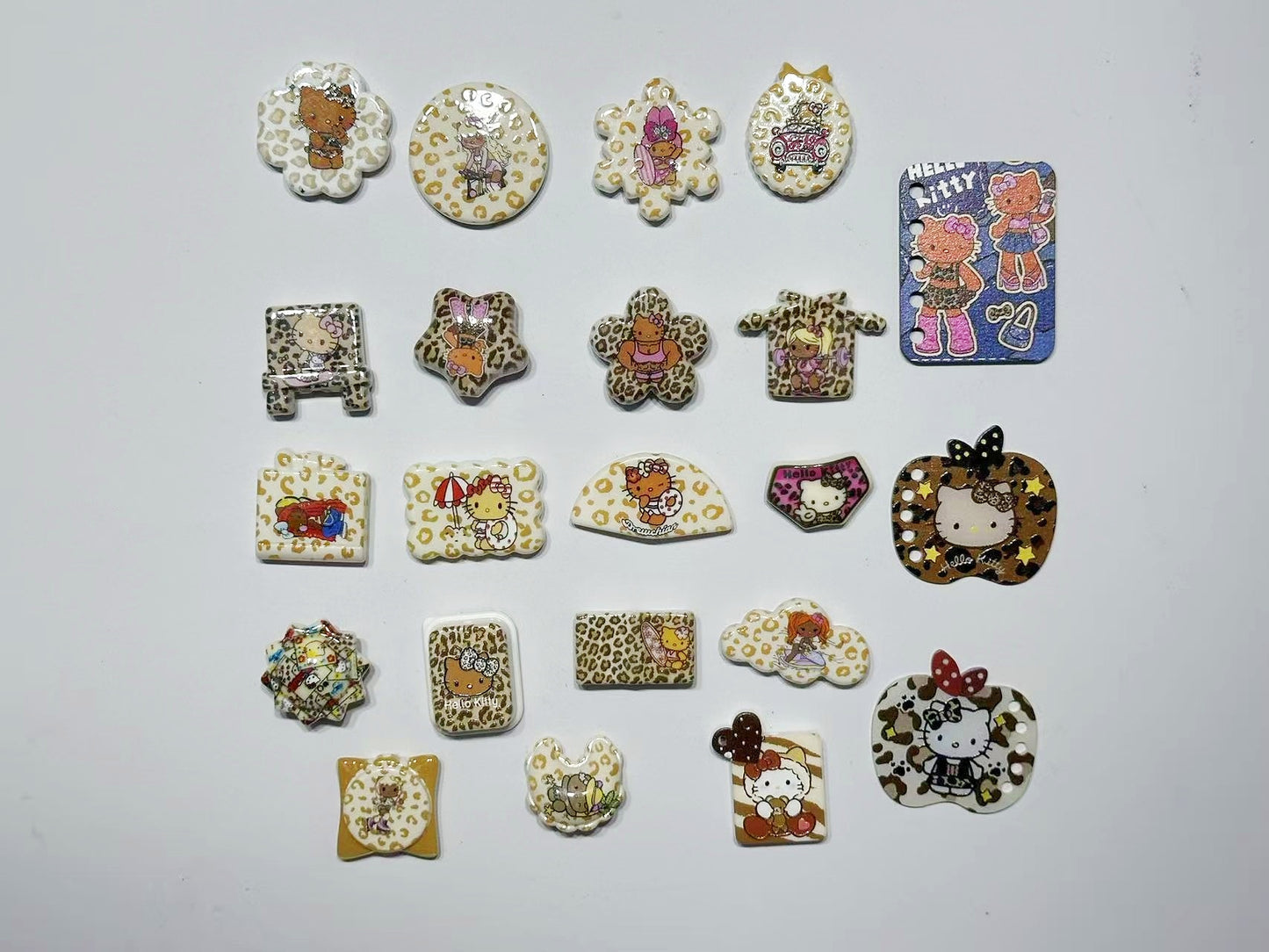 10.27NEW【A319】白ヒョウネコ（キャラビーズ19種類大ミックス）