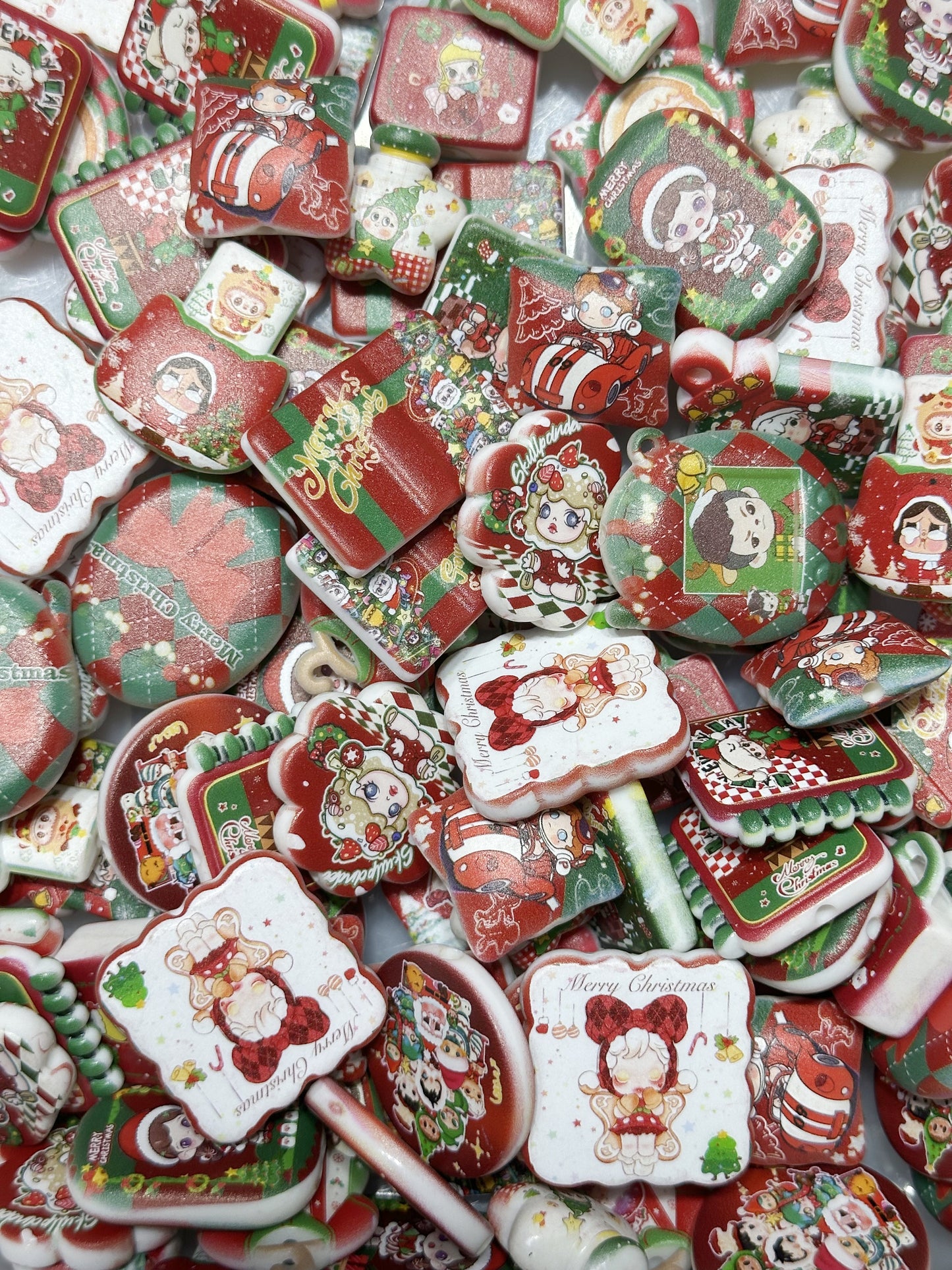 10.28NEW【A320】ポップ・クリスマス（マットキャラビーズ15種類大ミックス）