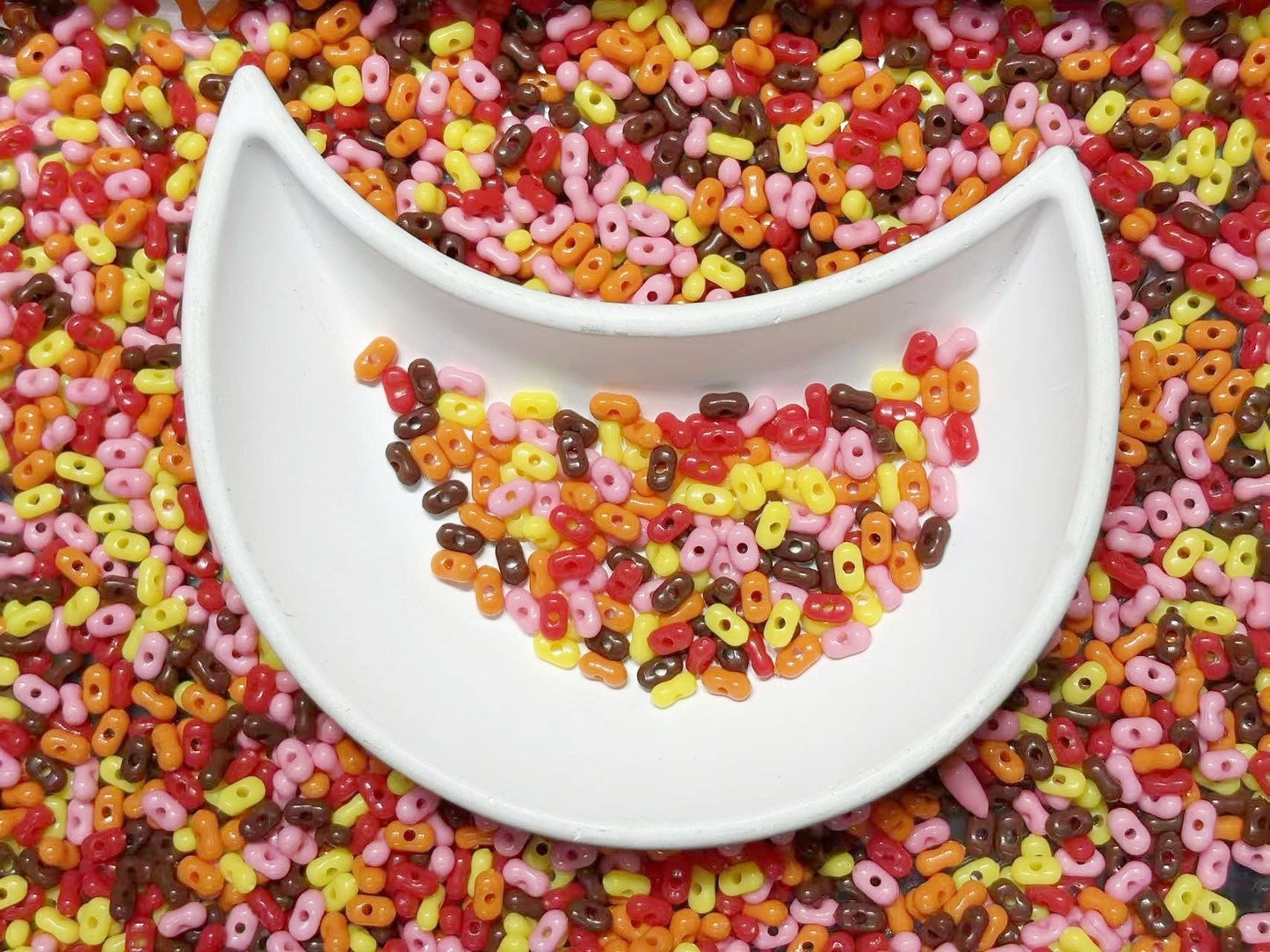 10.28新MIXあり♥段階式割引あり♥【T087】ピーナッツビーズ集合（3×6mm）