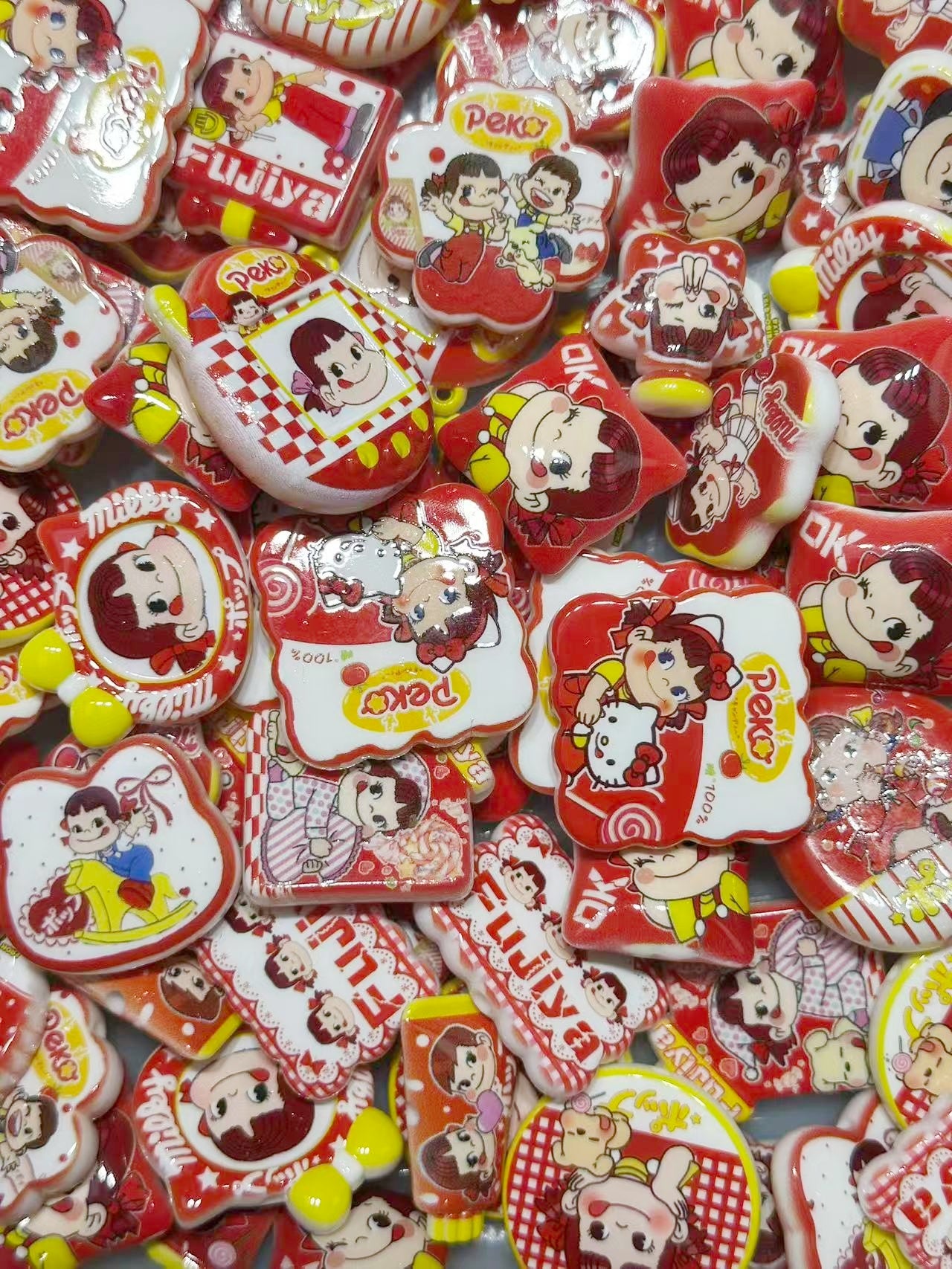 11.3NEW【A332】ペコちゃん（キャラビーズ16種類大ミックス）