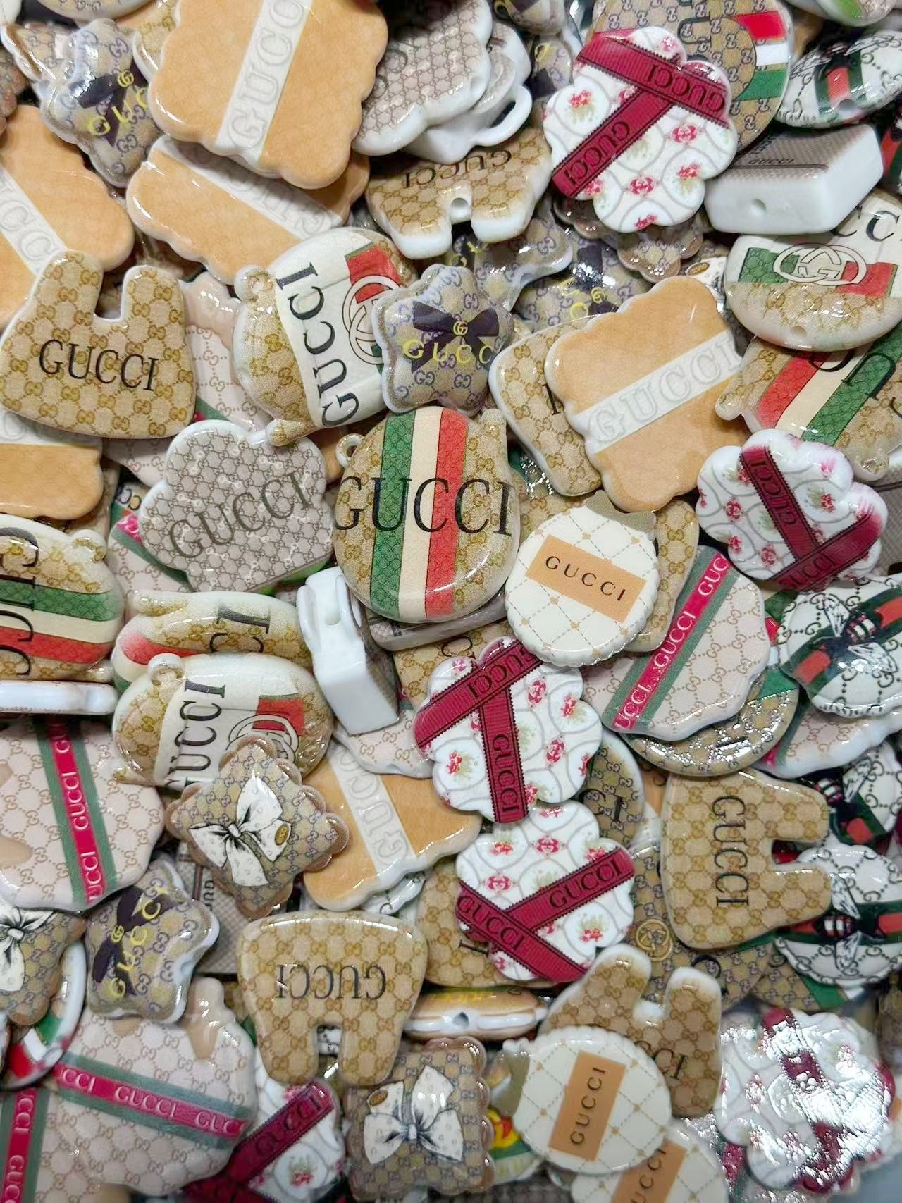 ♥人気♥11.10NEW【A344】グッチ（ロゴビーズ13種類大ミックス）