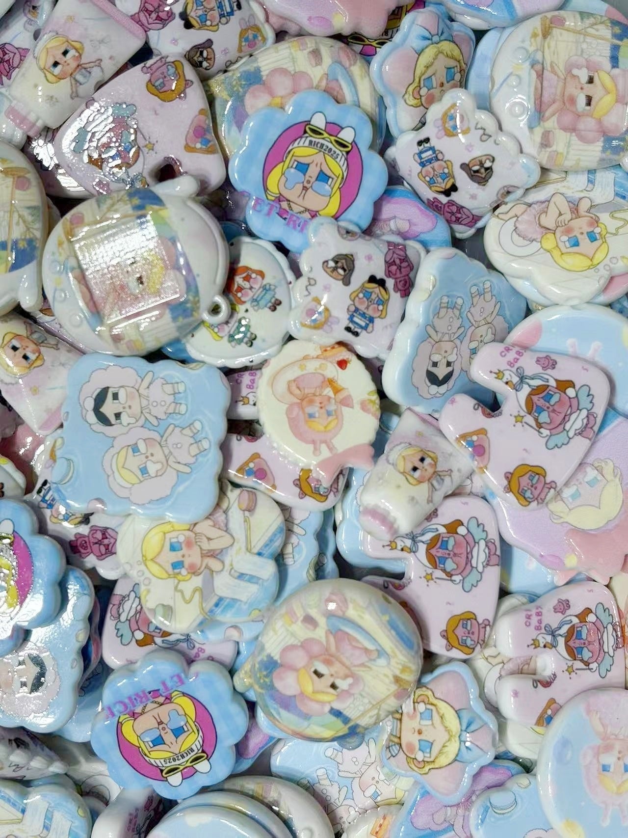 11.12NEW【A350】幸せなクライベビー（キャラビーズ12種類大ミックス）