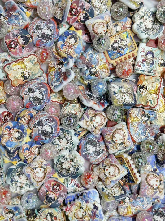 ♥人気♥11.20再入荷【A355】敦煌姫・SPちゃん（浮き彫りキャラビーズ15種類とアクリルビーズ1種類大ミックス）