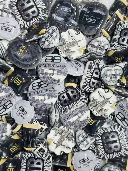 ♥人気♥12.2再入荷【A365】バレンシアガ（ロゴ9種類）