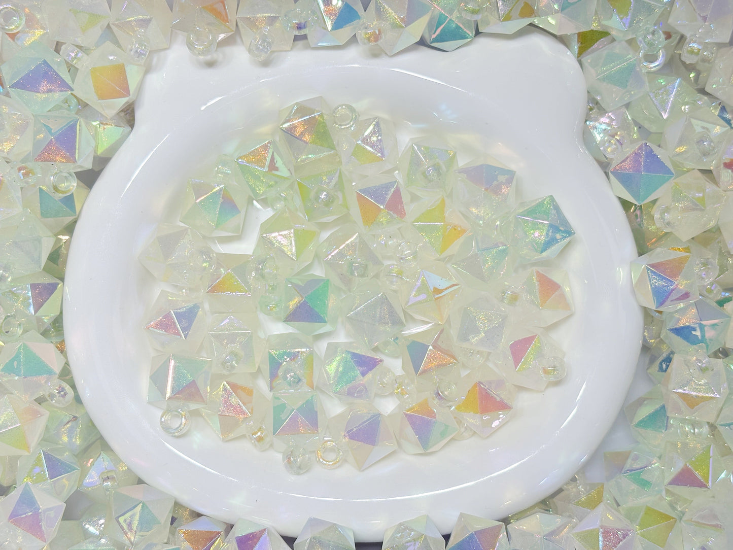 5.1再入荷【T101】オーロラ星空多角形ビーズ（♥夜光♥カン付きビーズ、16ｍｍ）