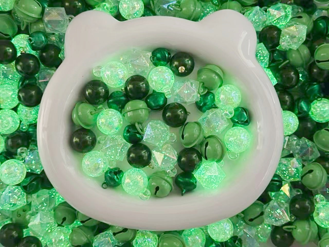 12.1NEW【L013】森の旋律（夜光あり、カン付きビーズ5種類、リース作り）