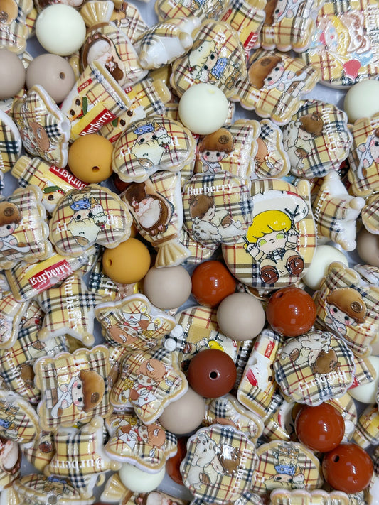 12.12NEW【A390】バーバリーボーイ・DIMOO（浮き彫りロゴキャラビーズ10種類とアクリルビーズ4種類）