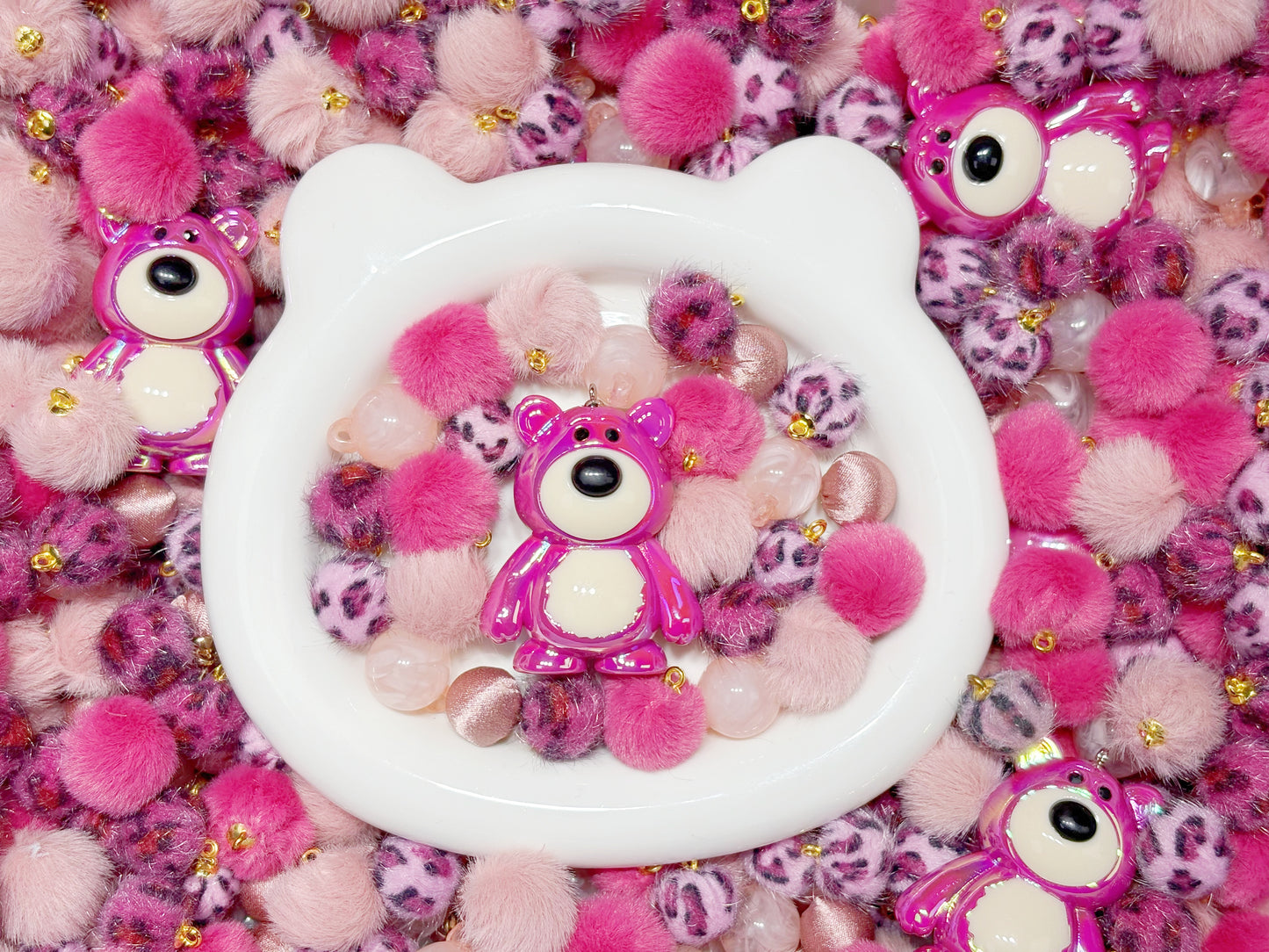 12.17NEW【L022】ギャルイチゴクマ（カン付き6種類とクマチャーム1種類）