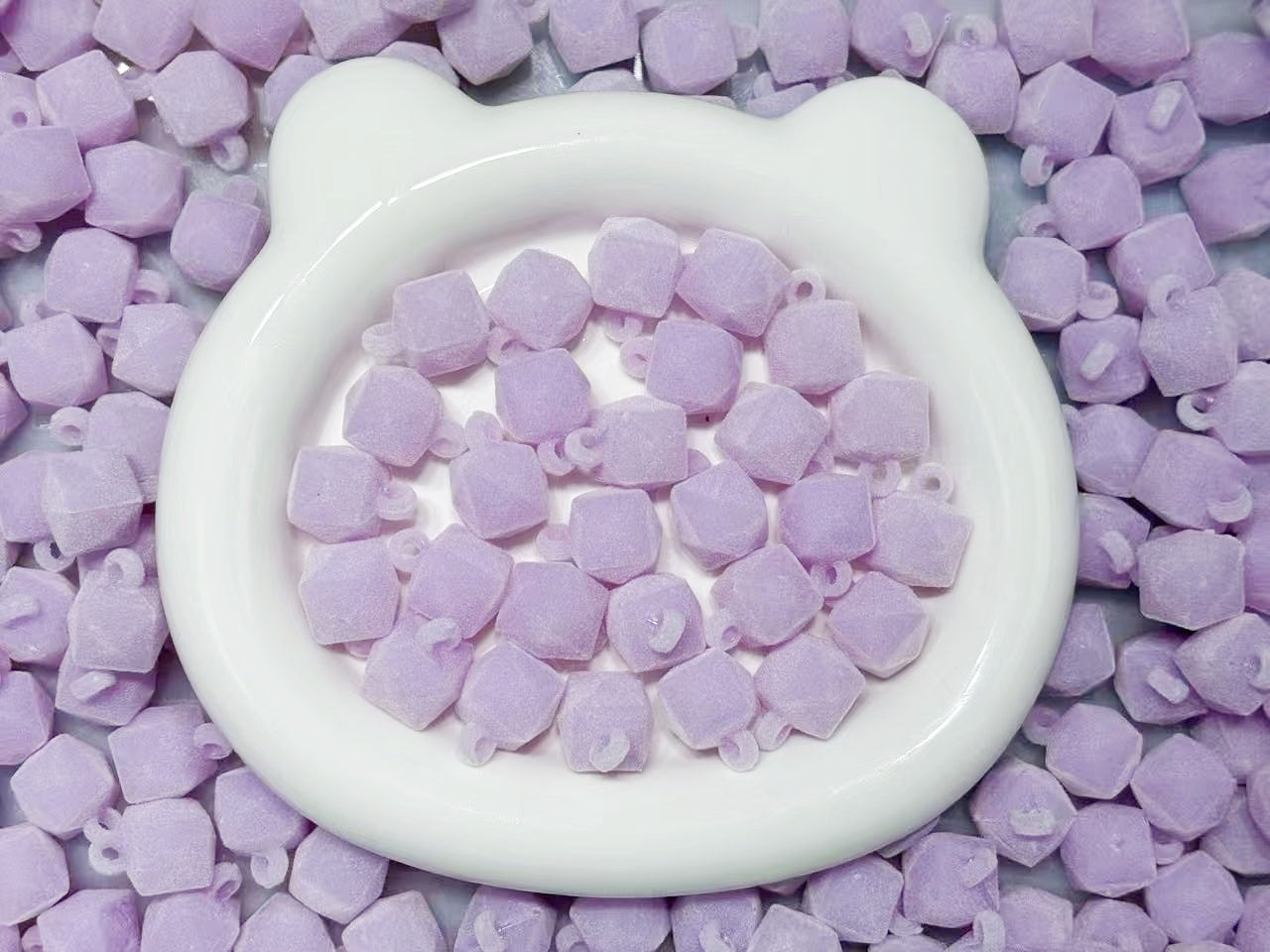 12.17NEW♥段階式割引♥【T104】多角形フロッキービーズ（♥夜光♥カン付きビーズ、16ｍｍ）