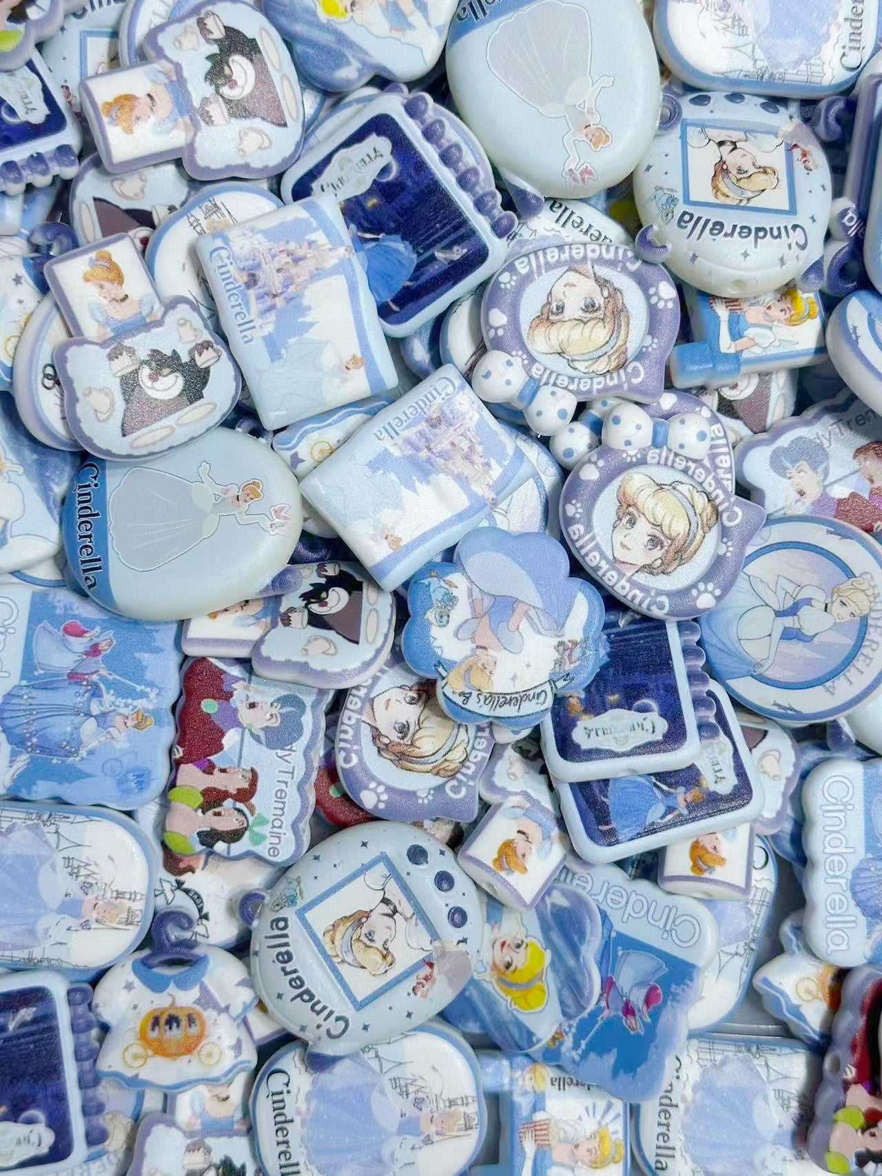 12.19NEW【A401】プリンセス・シンデレラ（キャラビーズ約15種類）