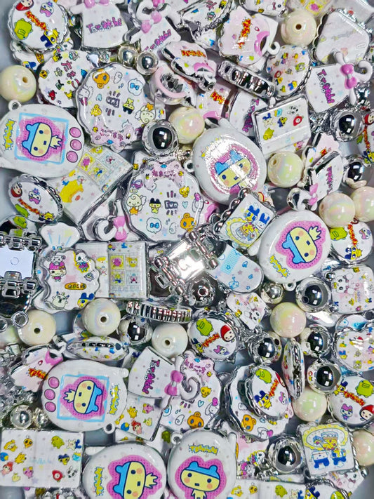 12.31NEW【A410】たまごっち（シルバーメッキキャラビーズ15種類とアクリルビーズ1色とシルバーメッキビーズ16ｍｍ1色）