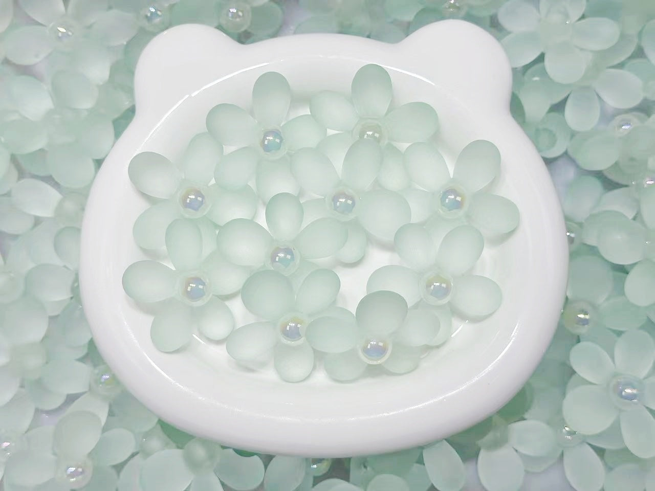 ♥人気♥1.6新色あり【T113】大きいマットフラワー（カン付き、アクリル、38mm）