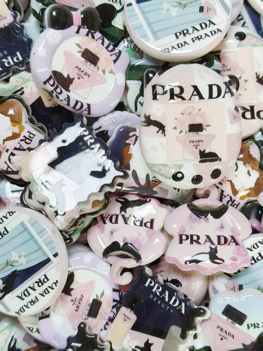1.13NEW【A424】プラダ生活（ロゴビーズ12種類）
