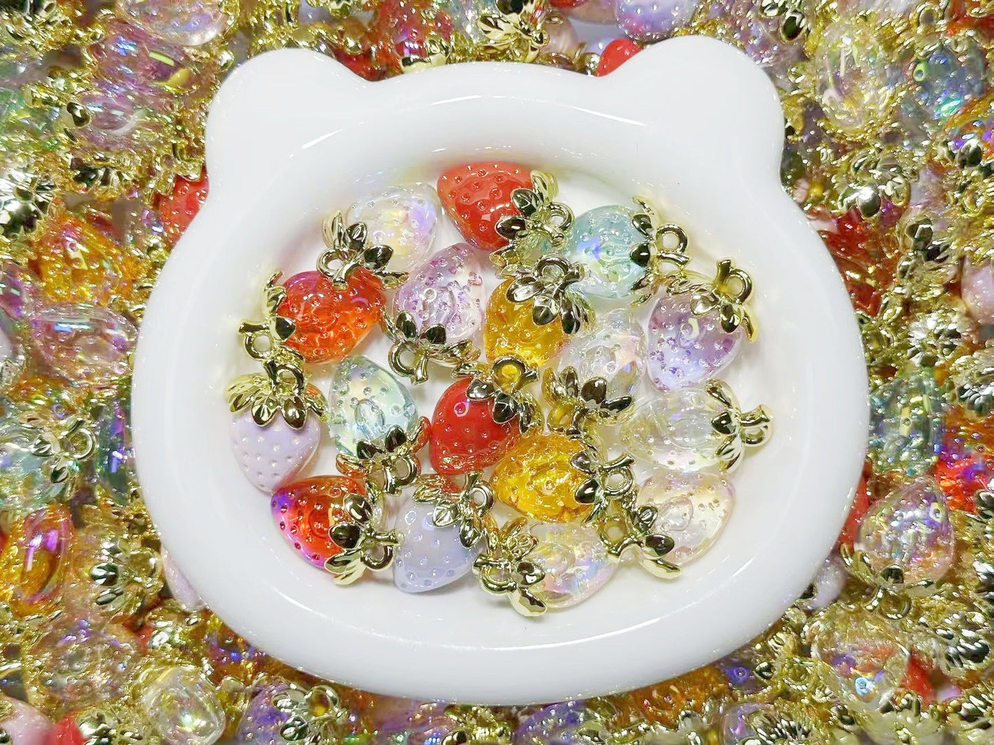 6.17再入荷♥人気♥【T117】苺季節（8色ミックス、約32mm*24mm）