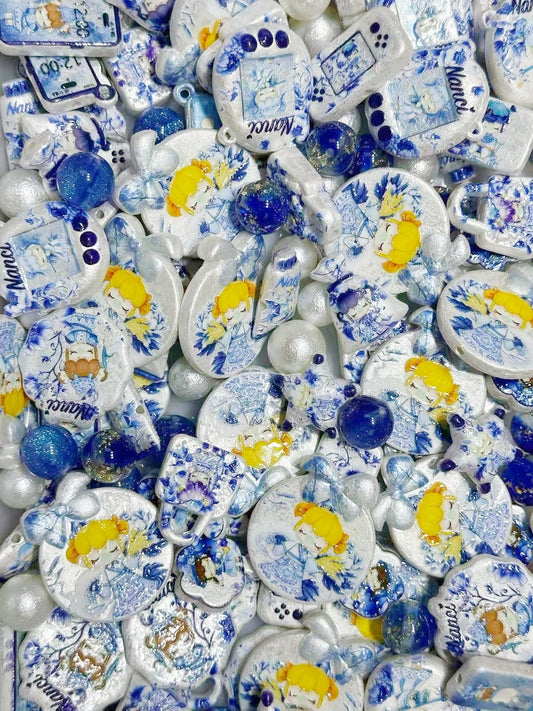 2.13再入荷【A453】青花の天女・ナンシー（コットン浮き彫りキャラビーズ10種類、コットンビーズ1種類とレジン2種類）