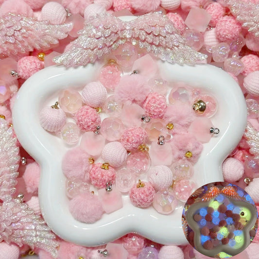 2.24NEW【L067】ピンクフェーザーウィング（夜光あり、カン付き7種類と羽パーツ入りのリース用大ミックス）