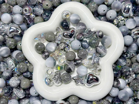 2.24NEW【A463】闇の旋律（レジン5種類やキラキラ合金1種類入りのストラップ用大ミックス）