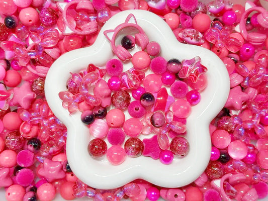 3.13NEW【A480】ラズベリー猫のいたずら（レジンビーズ2種類など入りのストラップ用大ミックス）