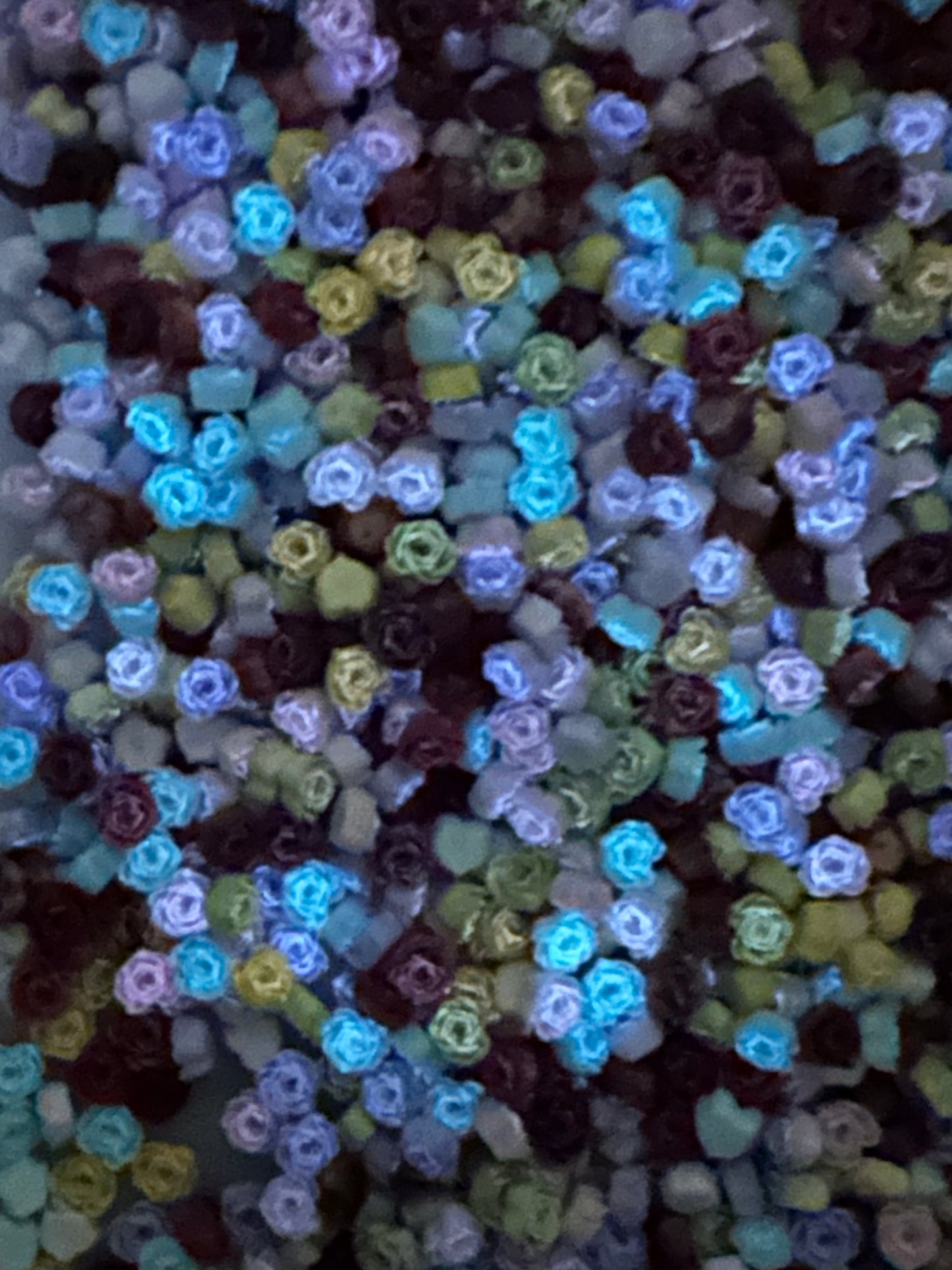 4.7NEW【L079】小さな恋心（夜光ソフトハートバラ新色9色、約7.9×7.2mm）