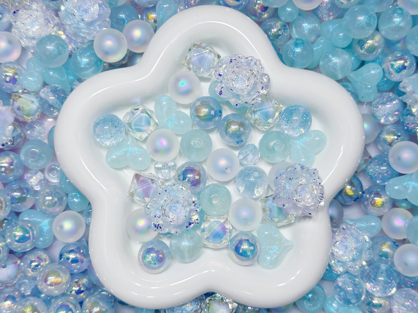 6.23NEW【A545】月漣に浮かぶ青薔薇（夜光有り、レジン3種類入りの約8種類のストラップ用大ミックス）