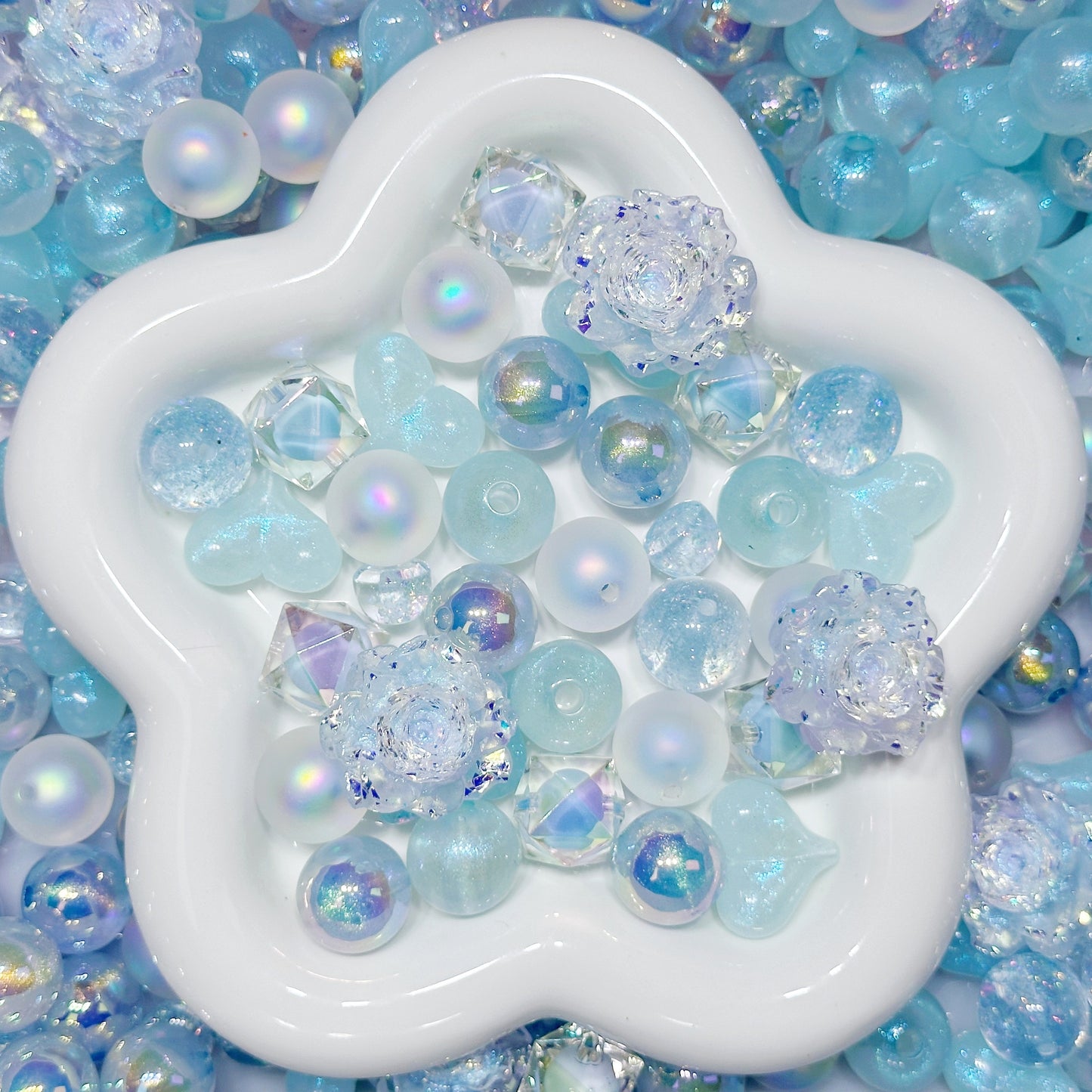 6.23NEW【A545】月漣に浮かぶ青薔薇（夜光有り、レジン3種類入りの約8種類のストラップ用大ミックス）