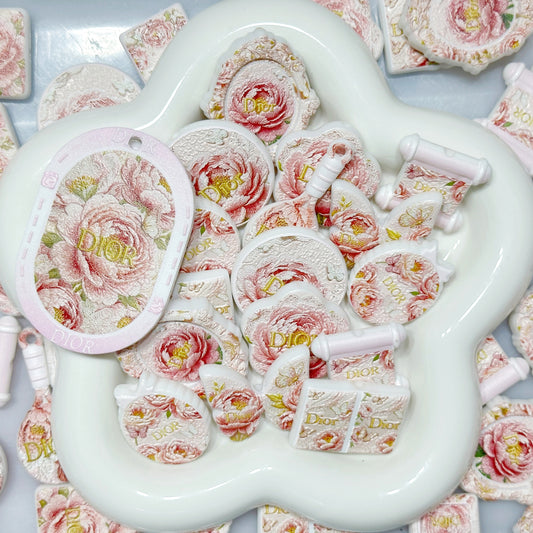 6.16NEW【A536】ローズディオール（刺繍浮き彫りロゴビーズ10種類とプレート1種類）