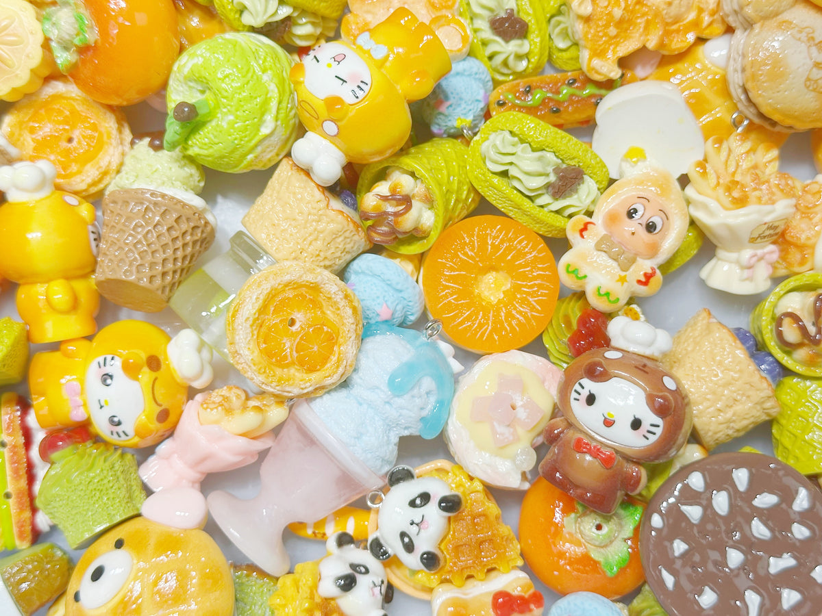 10.30NEW♥特価商品♥【T193】甘き菓子の宝箱（グルメチャーム大ミックス）