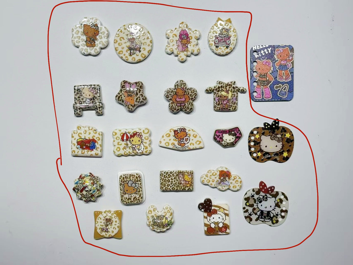 10.27NEW【A319】白ヒョウネコ（キャラビーズ19種類大ミックス）