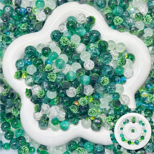 2.14NEW【B126】エメラルドの秘境（レジンビーズ2種類、高品質ガラスビーズ4種類とガラス多面カット3種類）