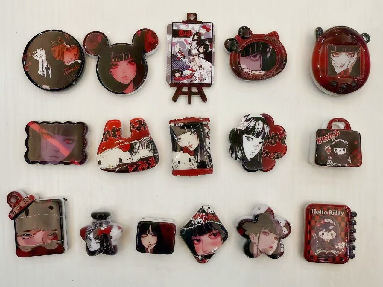 10.13NEW【A294】危険美人・富江（キャラビーズ17種類とアクリル2種類のストラップ用大ミックス）