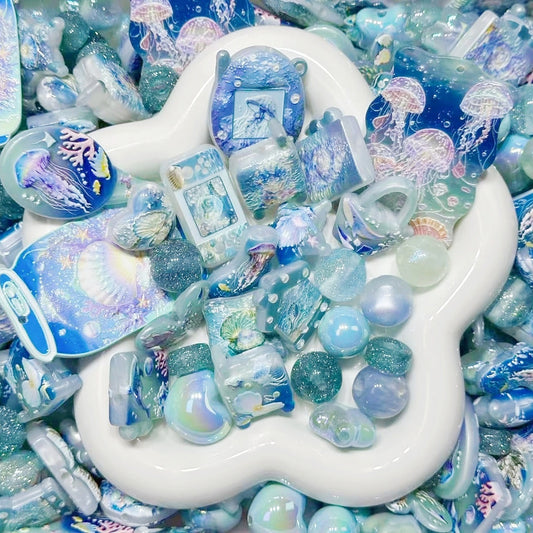 4.27NEW【A502】海月の舞（浮き彫りプリントビーズ約16種類、レジン6種類など入りのストラップ用大ミックス）
