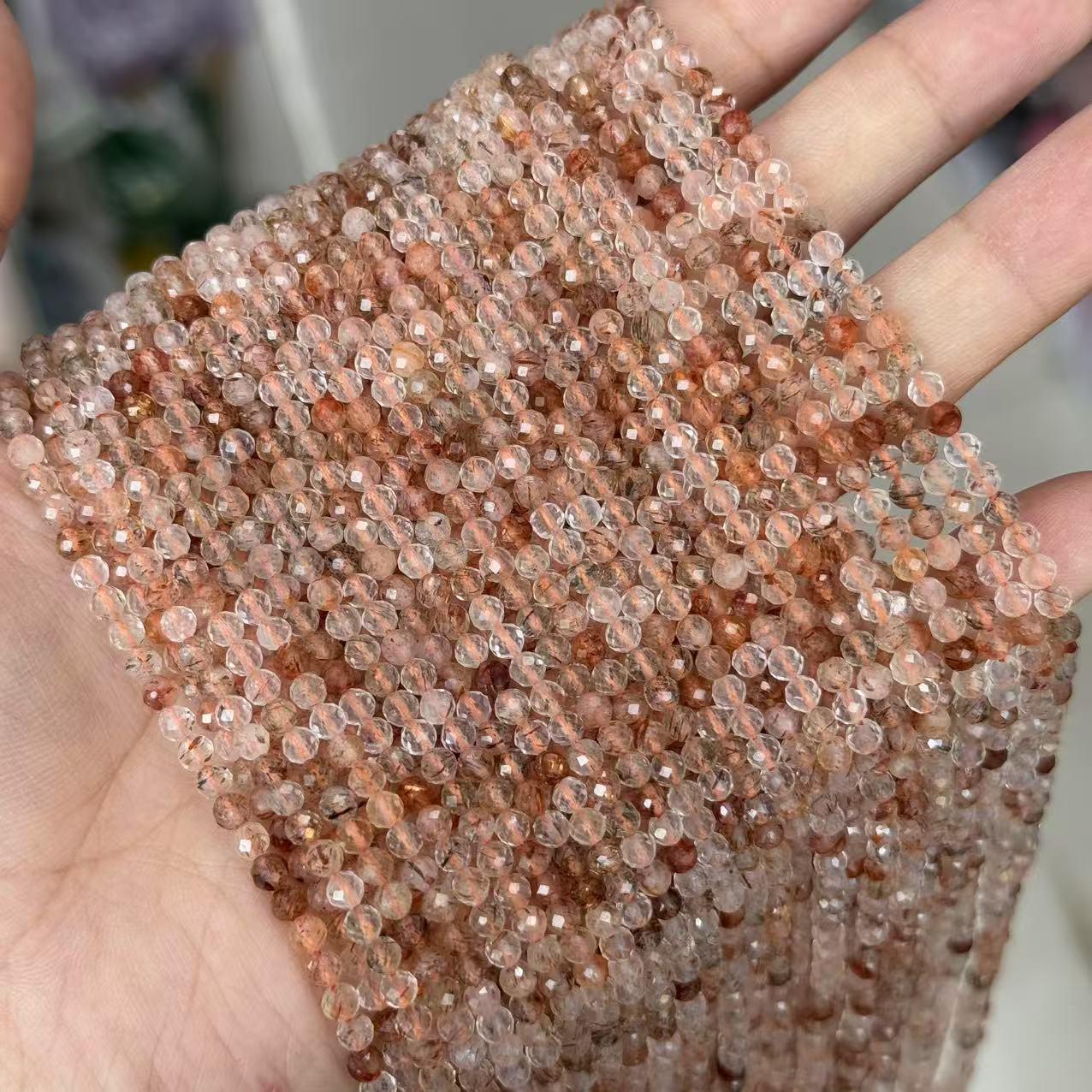 ♥人気♥12.18スピネル再入荷【C038】多面カット天然石（3mm、1連）