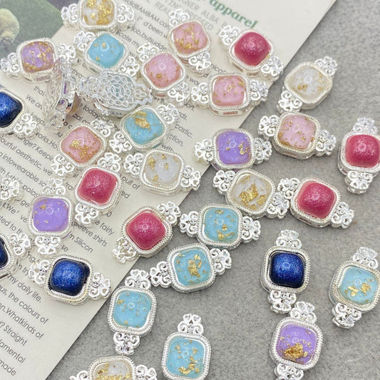 4.1スクエア新規追加【P034】（段階式割引あり）四つ～八つ穴パーツ集合（スクエア、ハート、蝶々、宝石あり）