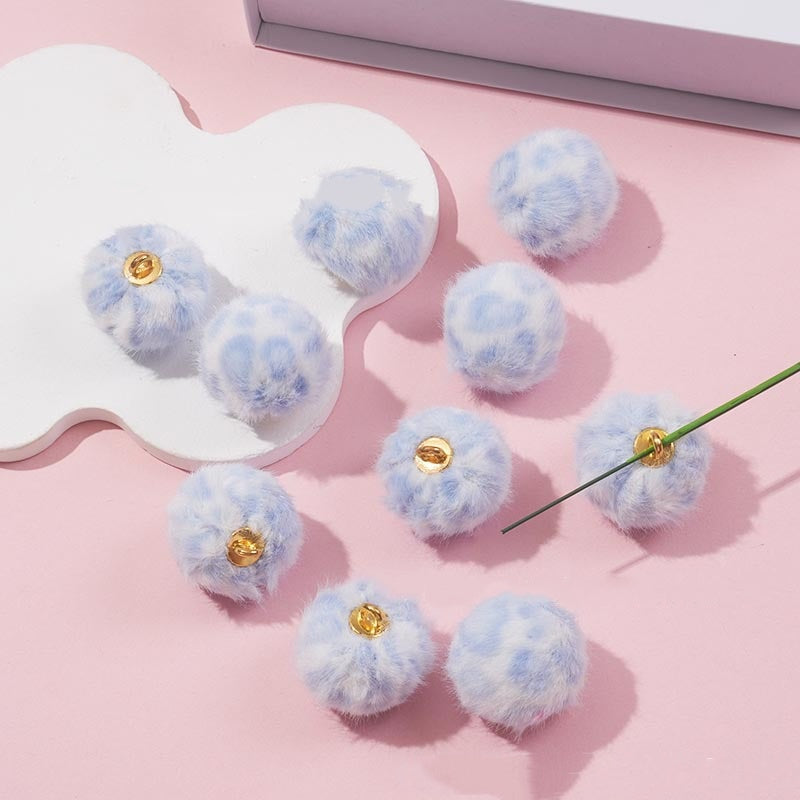 3.2再入荷あり♥段階式割引あり♥【T085】もふもふヒョウ柄ビーズ（カン付き、16mm、リース用）
