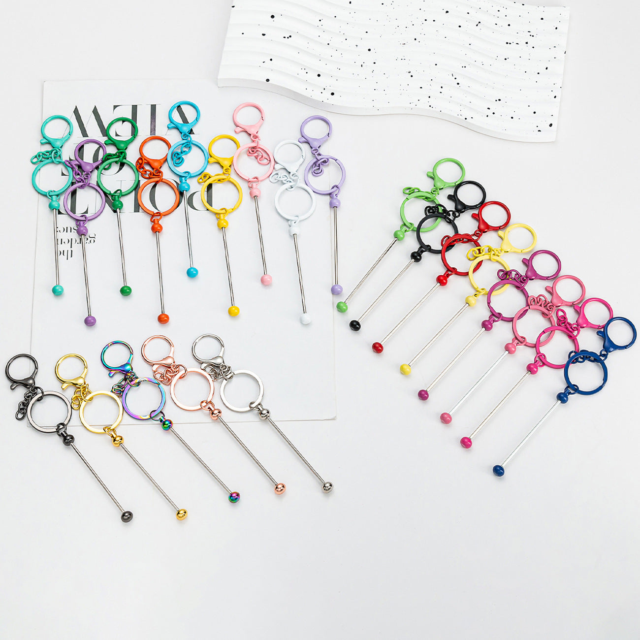 4.21再入荷♥段階式割引♥【P099】DIYビーズキーホルダー（約14.8×3cm、2つカラビナ付き）