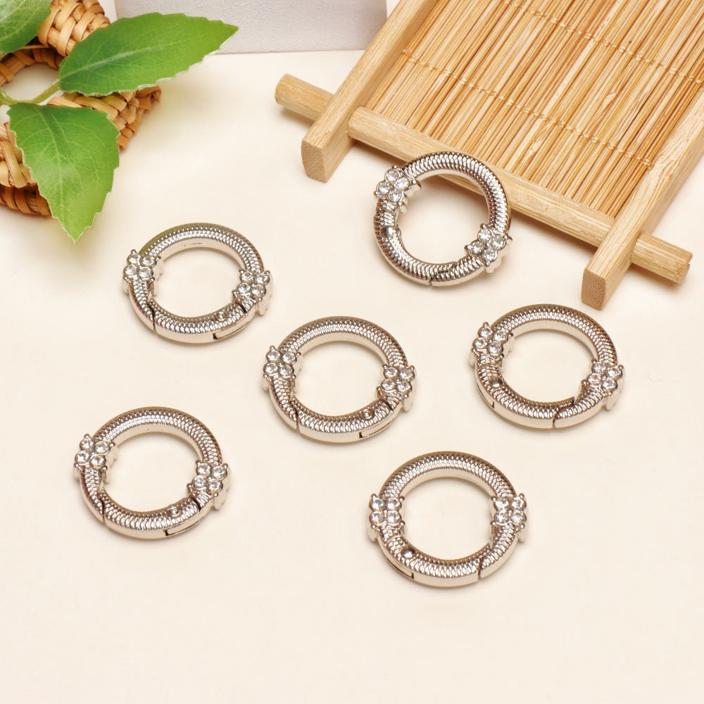 11.14更新あり（段階式割引あり）【P011】ダイヤ付き合金カラビナ（円形）